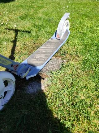 Patinete gris y blanco oxelo decathlon mid7, 177mm