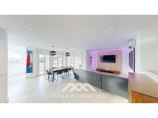 Chalet en venta en Urbanización Santa Rosa en Torrox