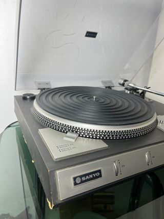 Tocadiscos Sanyo TP 929S