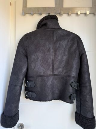 Chaqueta Aviador Negra Bershka Talla XS