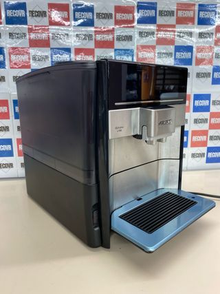 Siemens Cafetera Super Automática EQ.6 plus s700