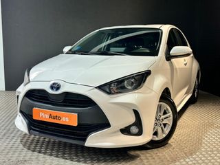 Toyota Yaris 1.5 120H Business Plus
