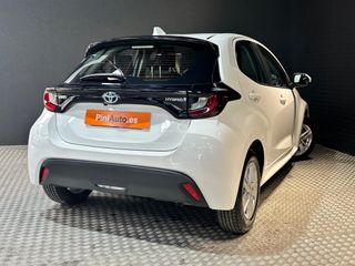 Toyota Yaris 1.5 120H Business Plus