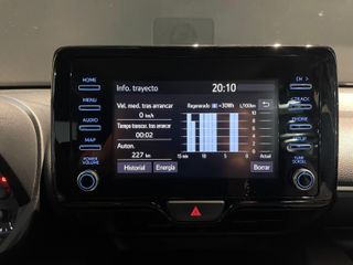 Toyota Yaris 1.5 120H Business Plus