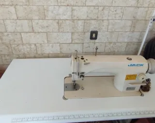 Máquina de coser JACK JK-8720