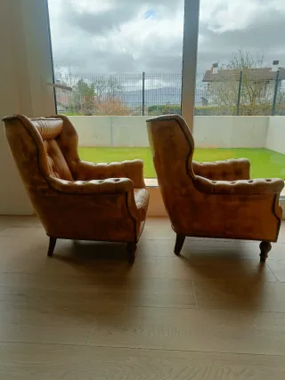 2 Poltrone con Braccioli in Pelle Marrone Seminuove