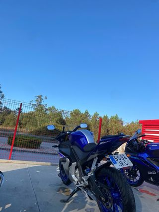 Yamaha YZF R125