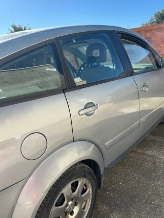 Audi A2 2003