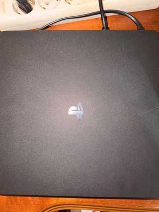 PS4 Slim 500GB + mando + cables FUNCIONANDO