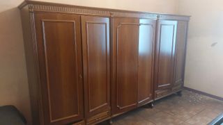 Cassettone con specchio camera da letto