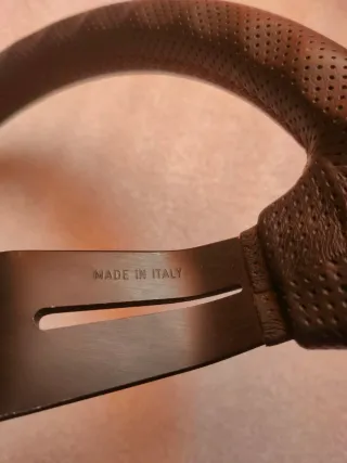 Volante de competición negro