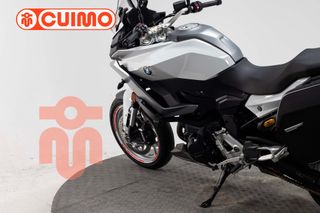 BMW F 900 XR