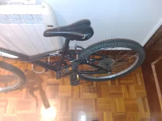 Bicicleta niño Btwin negra