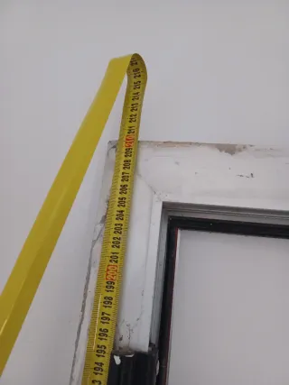 Puerta cristal con marco aluminio