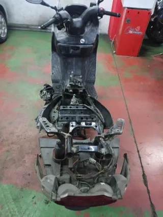 Despiece Suzuki Burgman 2005 Plata