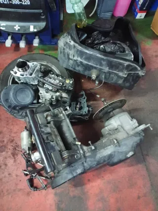 Despiece Suzuki Burgman 2005 Plata