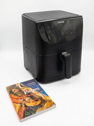 Freidora de aire Cosori con libro de recetas