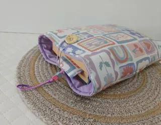 Funda literaria y marcapáginas a juego