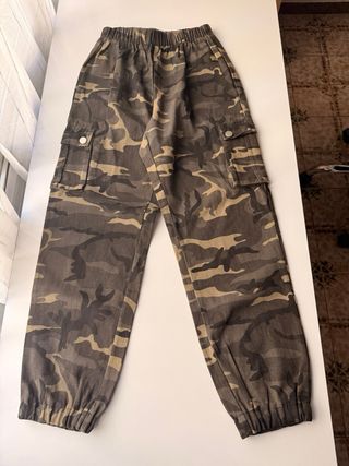 Pantalones cargo camuflaje