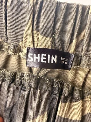 Pantalones cargo camuflaje