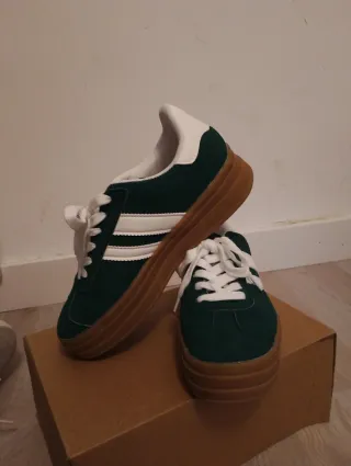Zapatillas niño verde y blanco talla 37