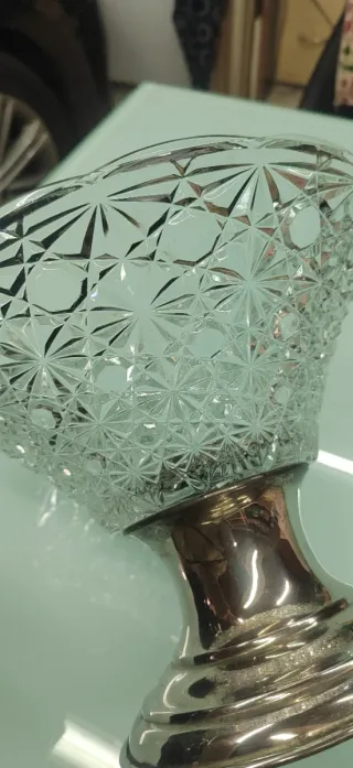 Centro de mesa cristal tallado metal