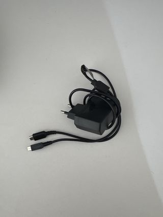 Nintendo 3DS XL Roja con 6 juegos y funda