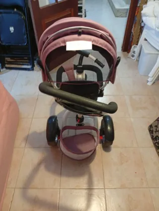 Triciclo infantil con capota y barra