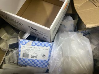 Lote material eléctrico en liquidación