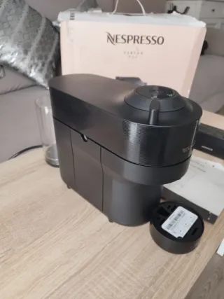 Nespresso Vertuo Pop DeLonghi + 4 Cápsulas origin