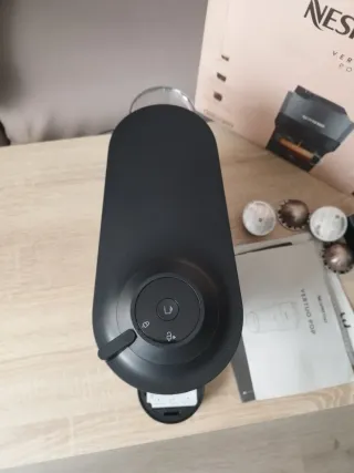 Nespresso Vertuo Pop DeLonghi + 4 Cápsulas origin