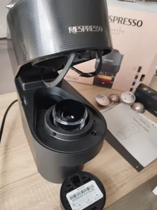 Nespresso Vertuo Pop DeLonghi + 4 Cápsulas origin