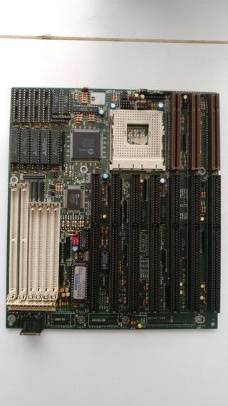 Lote di schede madri 486 biostar chicony danneggiate