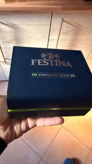 Reloj Festina Chrono Bike Negro y Dorado