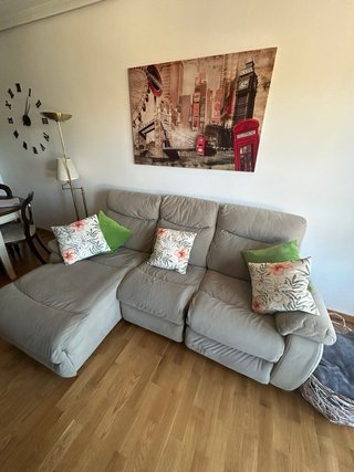 Sofá chaiselongue gris