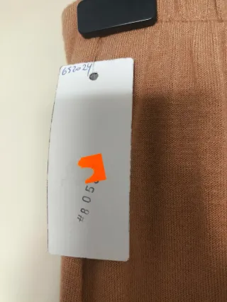 Falda camel con botones