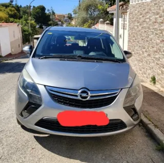 Opel Zafira Tourer 2015