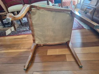 Silla Luis XV madera y ratán tapizada