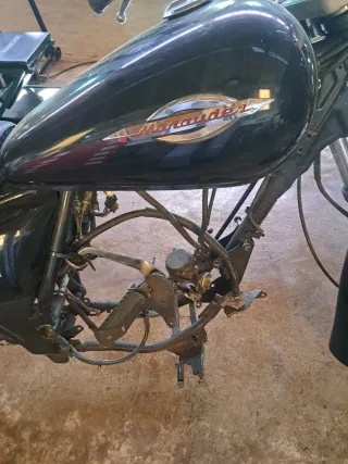 Suzuki Marauder 250 Negra