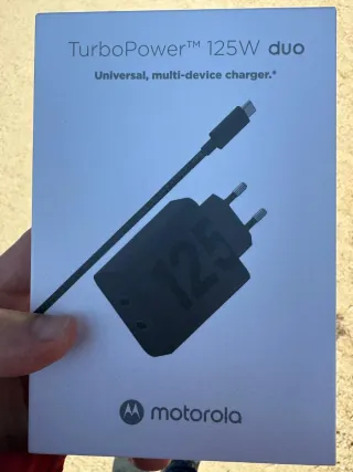Cargador Motorola TurboPower 125W Duo
