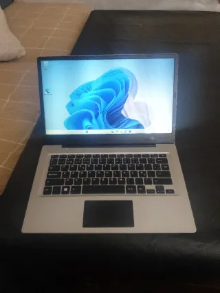 Portátil Jumper Intel Celeron N3450 6GB RAM