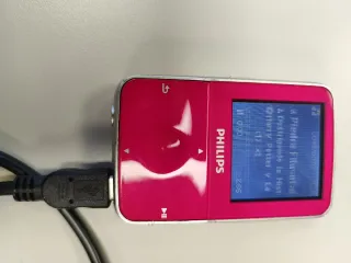 iPod Nano 4GB con cargador original Apple