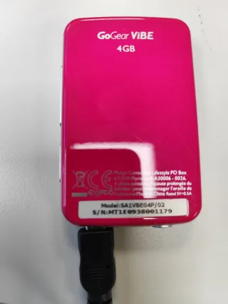 iPod Nano 4GB con cargador original Apple