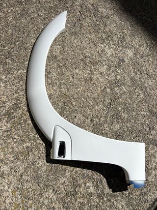 Aletín Citroen Saxo VTS Blanco