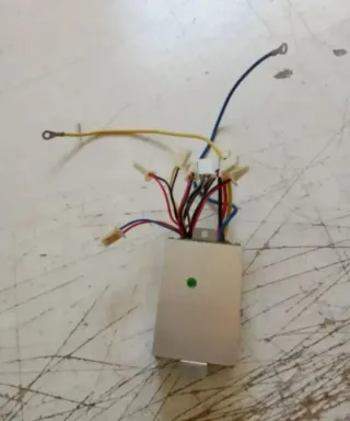 Centralita Miniquad Eléctrico 36V 1000W