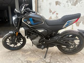 CFMOTO 300 CLX Negra y Azul