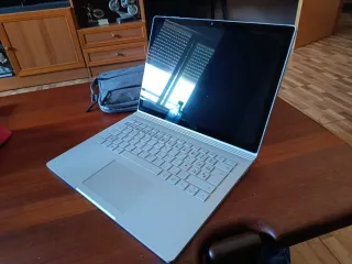 Microsoft Surface Book 2 13 i5