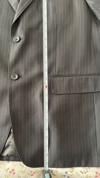 Traje sastre raya diplomática negro. T 52