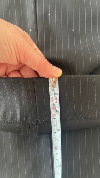 Traje sastre raya diplomática negro. T 52