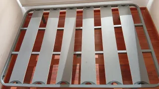 Somier de madera y metal